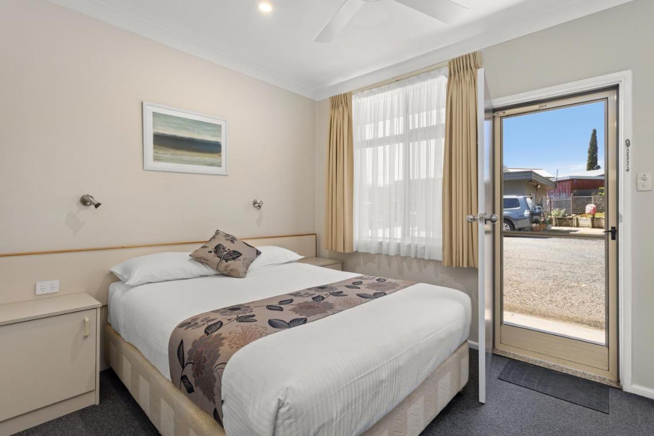 Wingham Motel Екстериор снимка