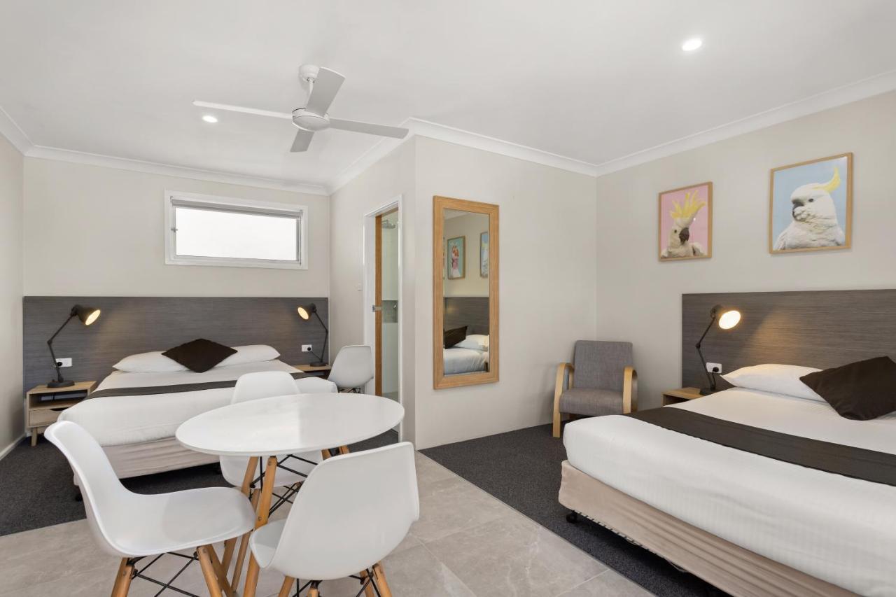 Wingham Motel Екстериор снимка