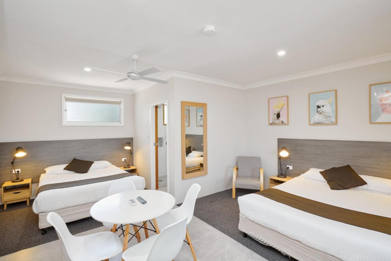 Wingham Motel Екстериор снимка